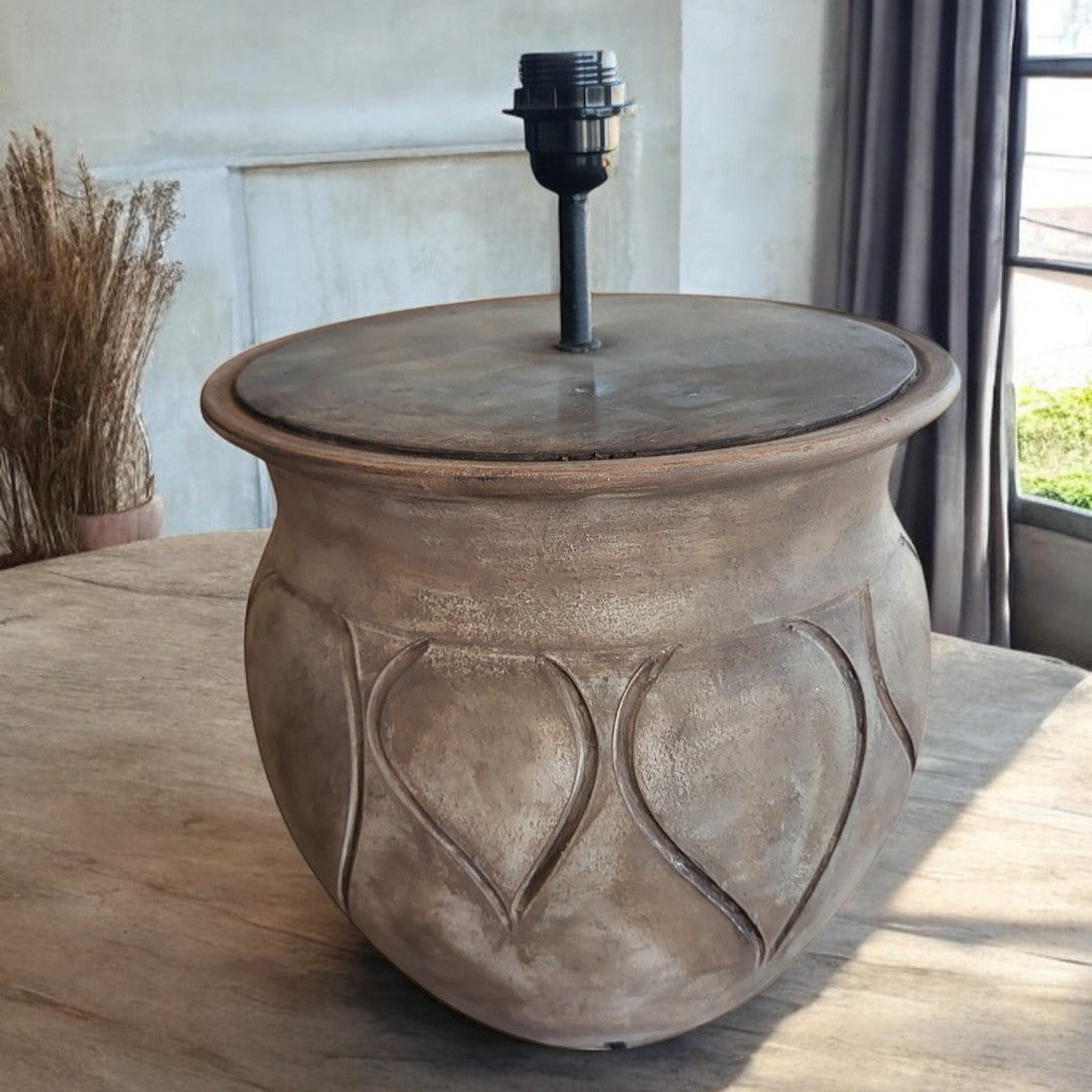 CureMe - Rustic Ceramic Table Lamp
